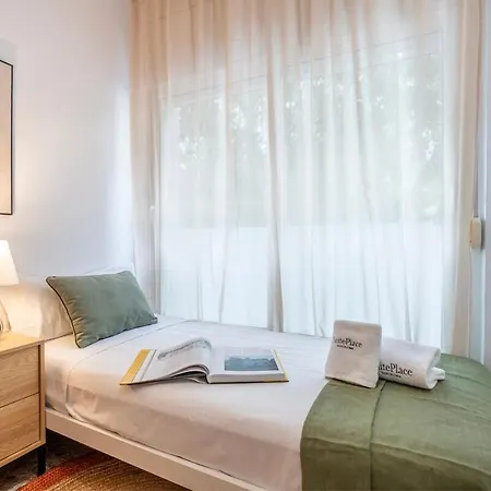 Charming 3-bedroom Flat In The Heart Of Les Corts Barcelona